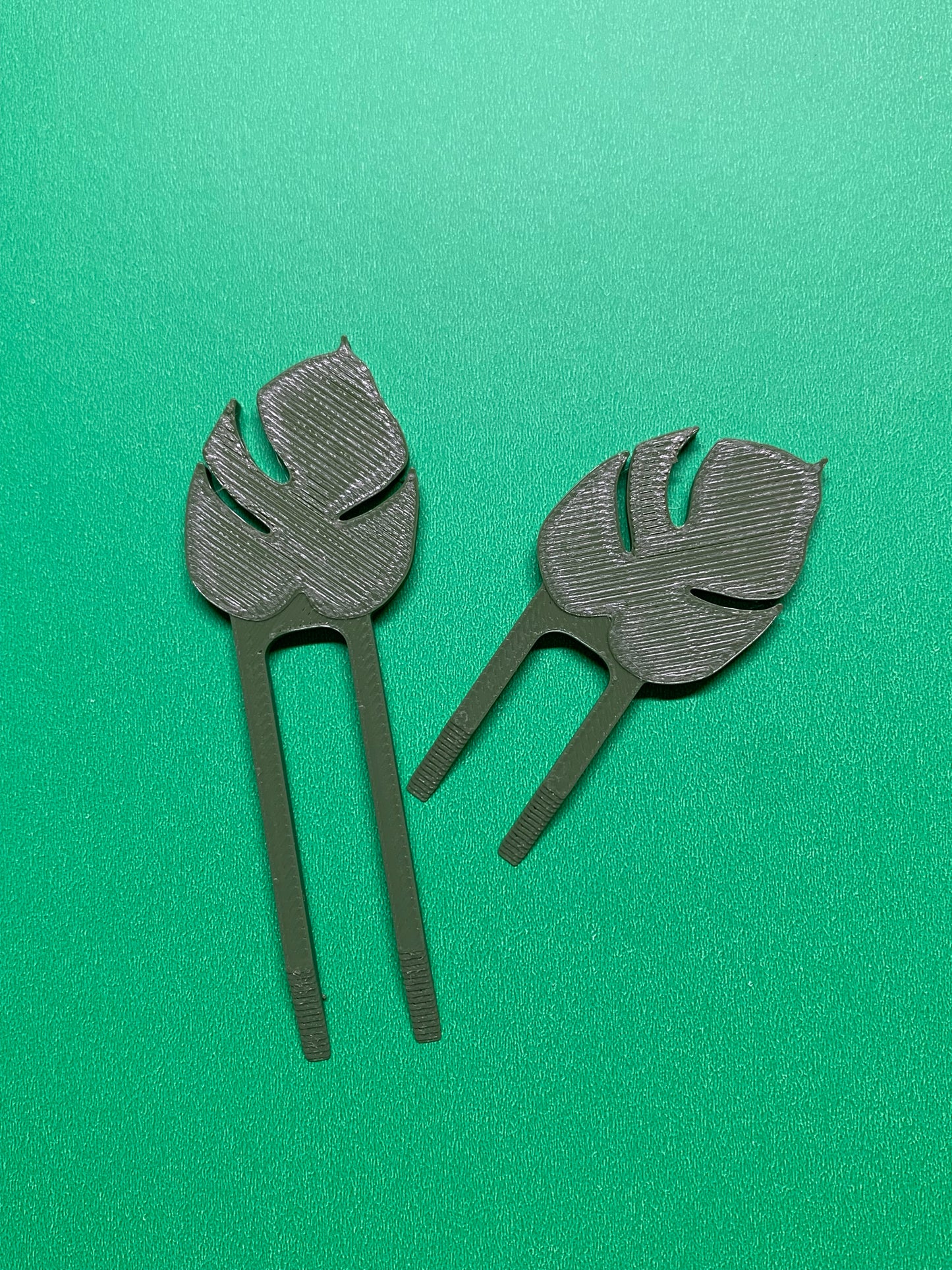 Monstera Leaf Plant Pins