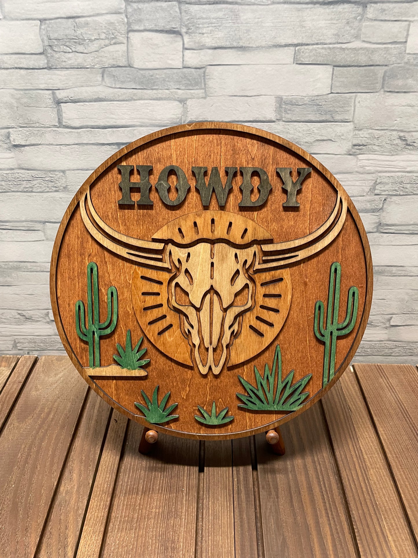 Howdy - Western Round Wood Door Wall Sign Hanger