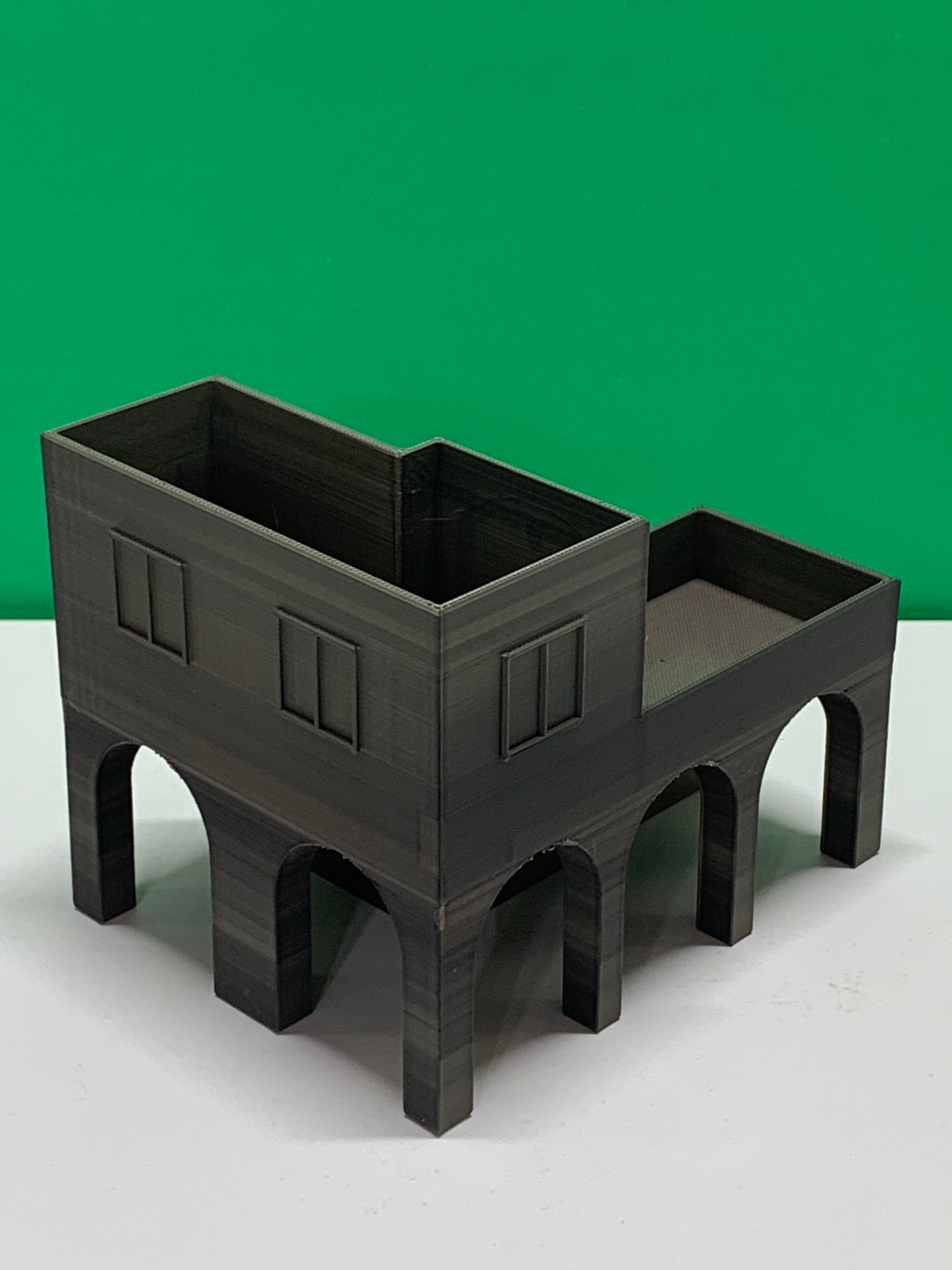 Charming Villa Planter