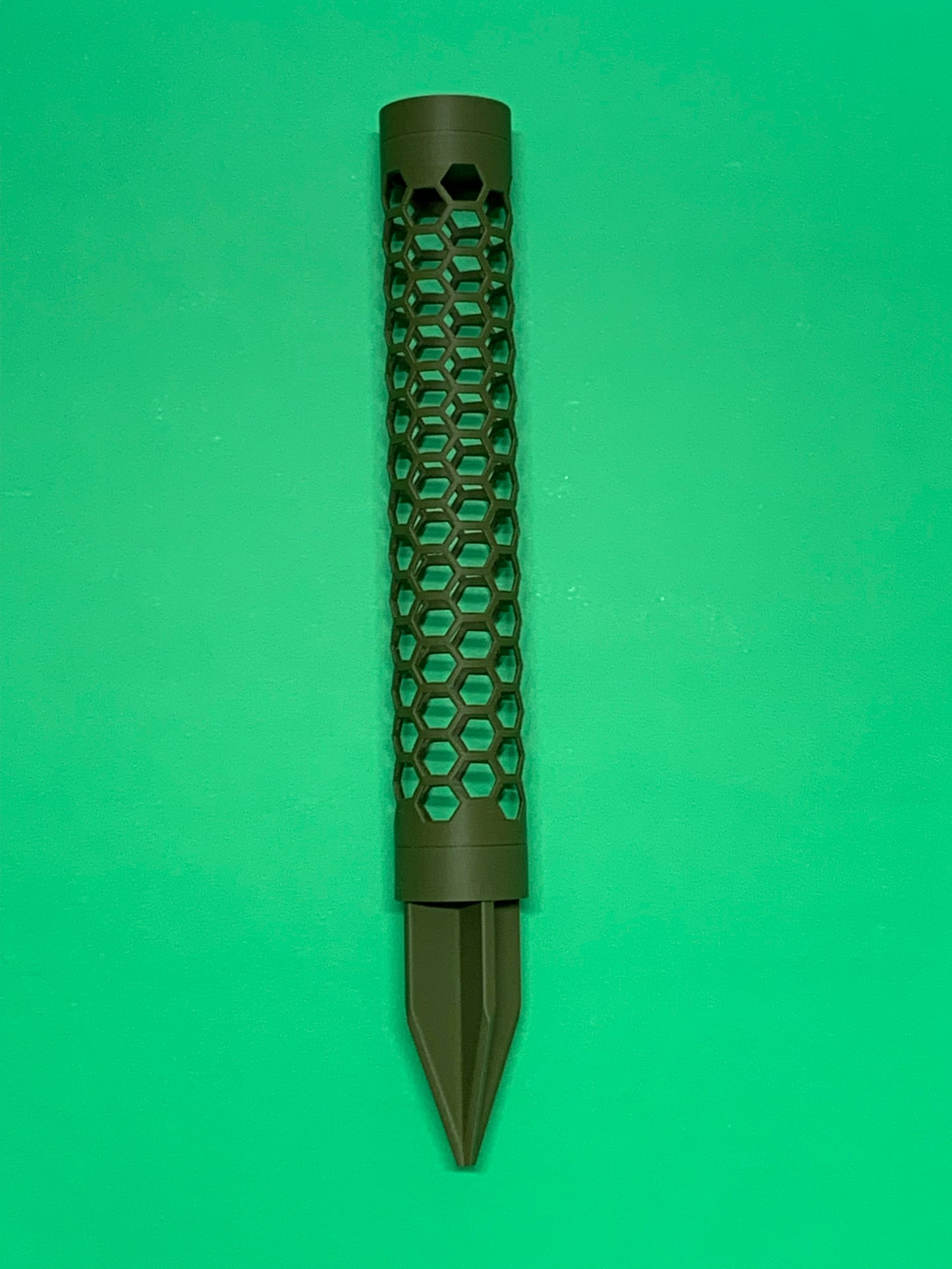 Rigid Modular Moss Pole