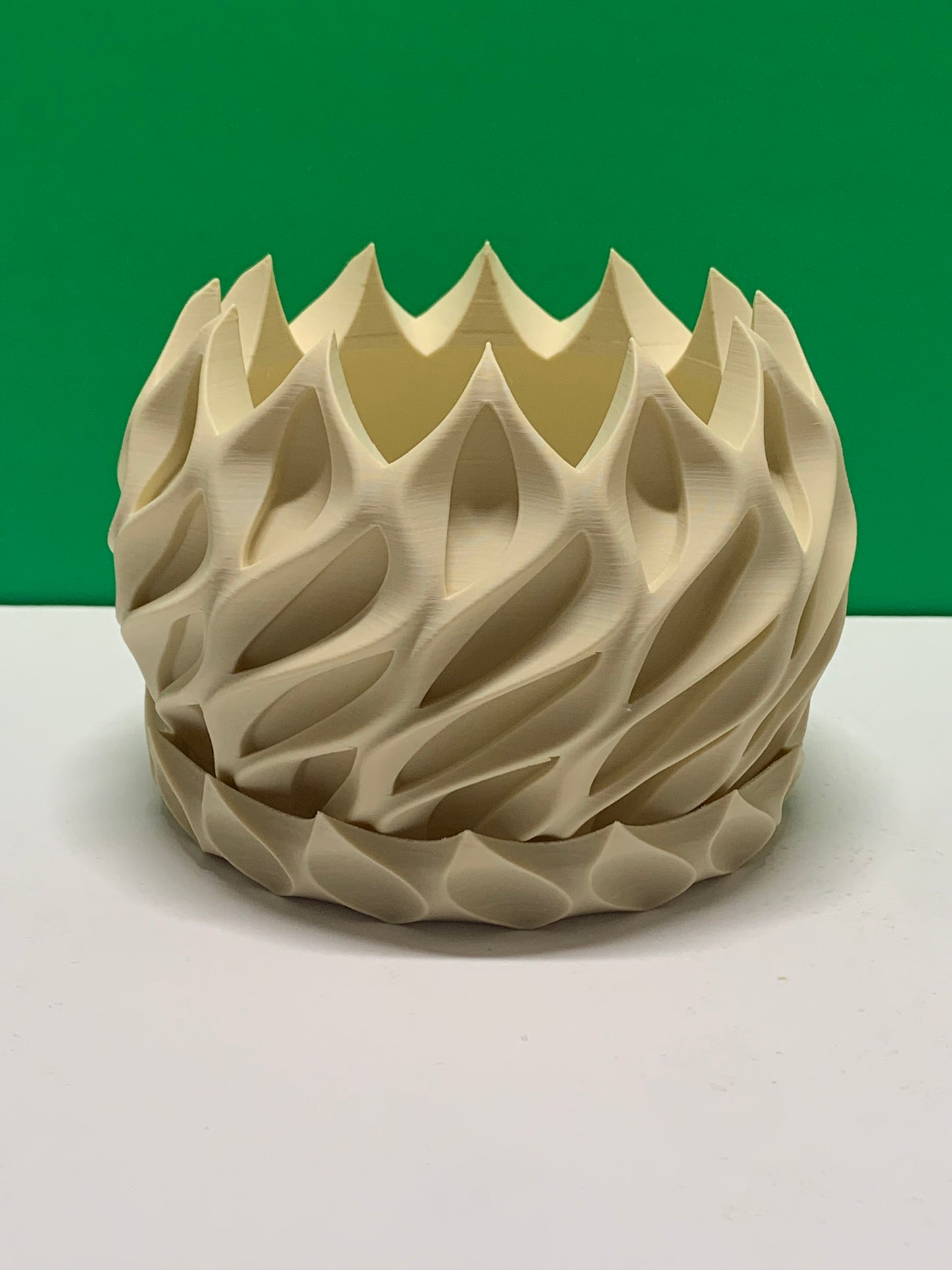 Twisted Planter Pot