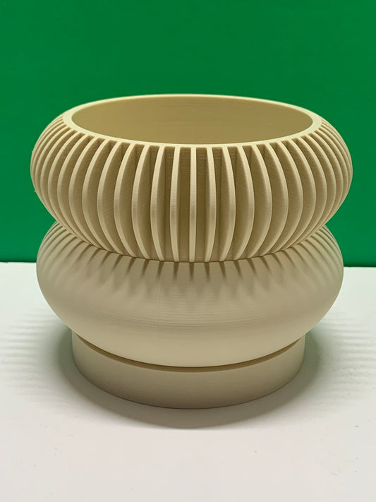 Elomi Planter Pot