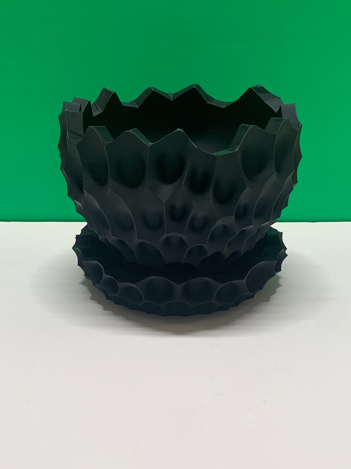 Bane Planter Pot