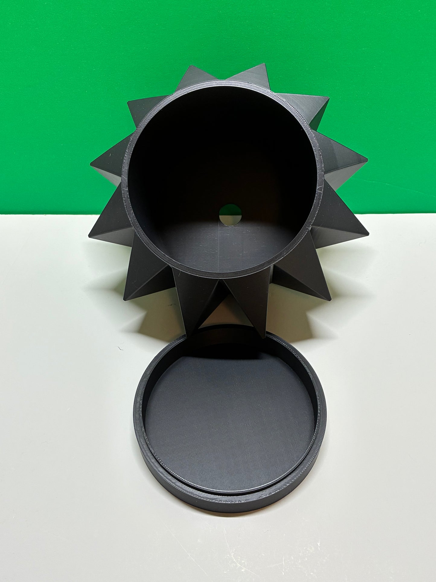 Koni Planter Pot